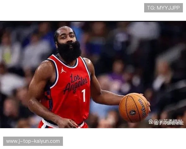 哈登精准投篮,快船高效进攻再度压制对手 哈登精准投篮,快船高效进攻再度压制对手