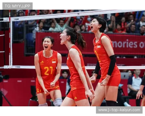 中国女排调整攻展现强势得分，力争再创辉煌