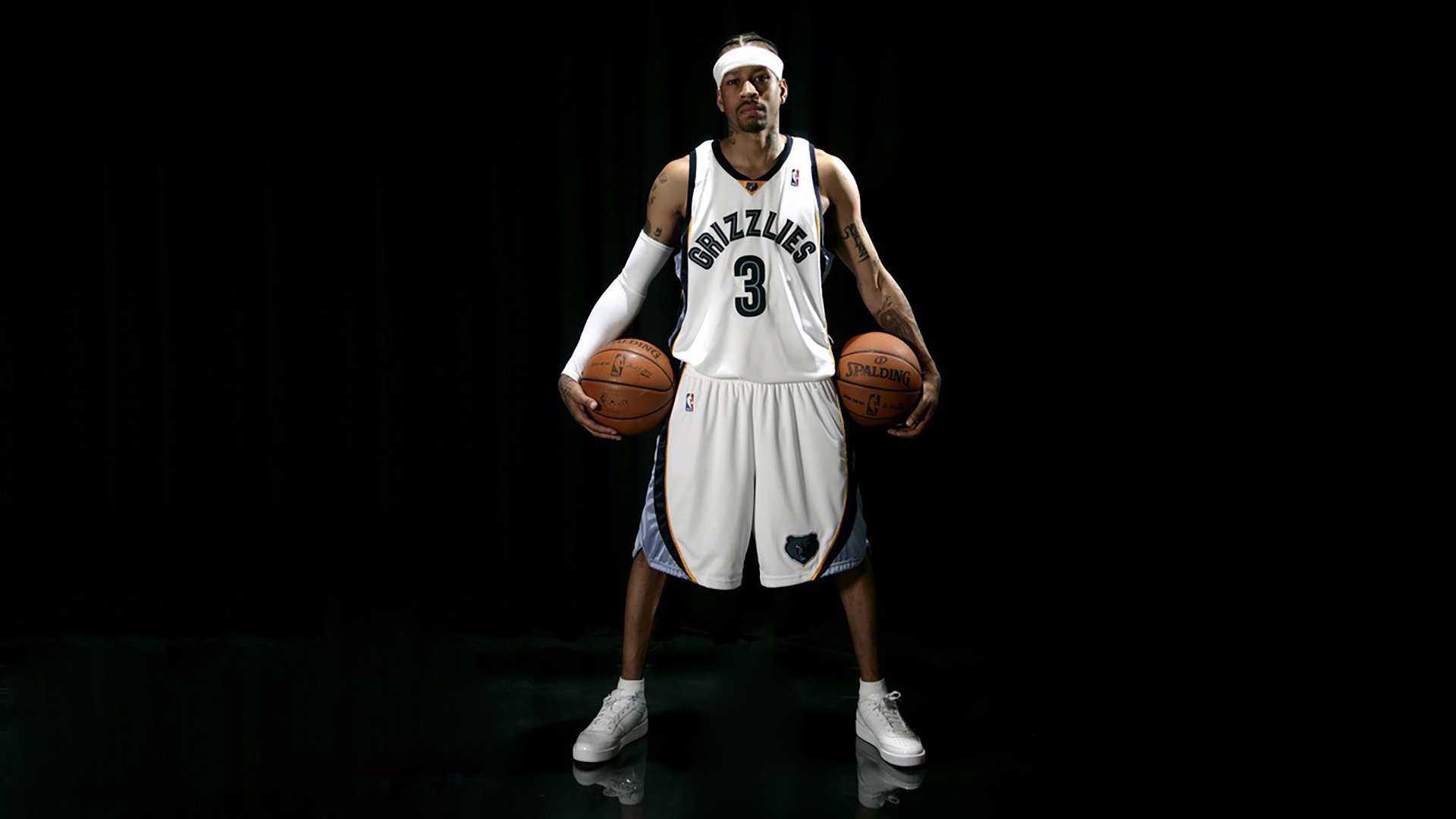 开云中国官网-恩波利重用年轻球员构建未来核心，恩波利球衣